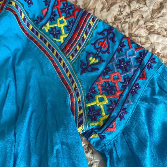 Great shirt! Like new! - Picture 10 of 12